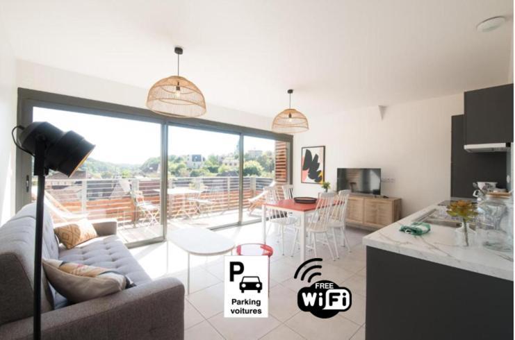 "Le Soleil Levant" Avec Balcon Et Parking Prive, 2 Adultes Et 1 Enfant ซาร์ลา-ลา-กาเนดา ภายนอก รูปภาพ